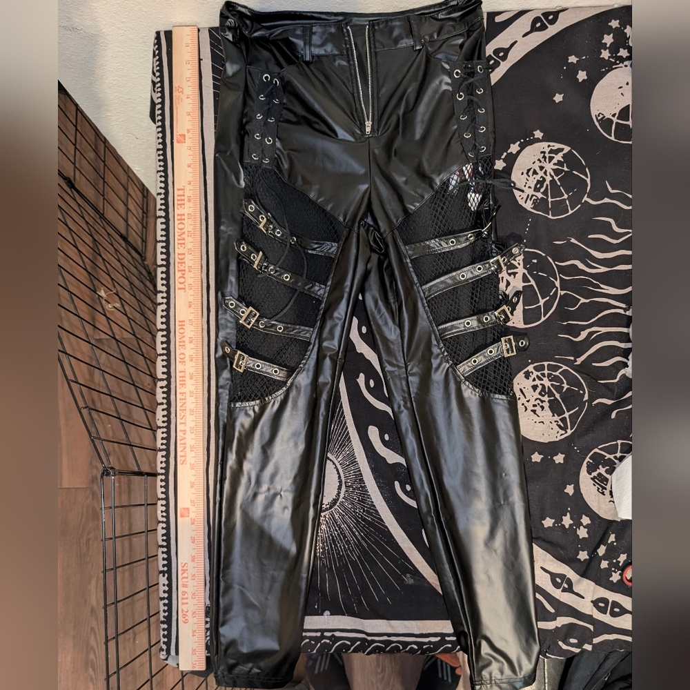 ROMWE Black Faux Leather Skinnies